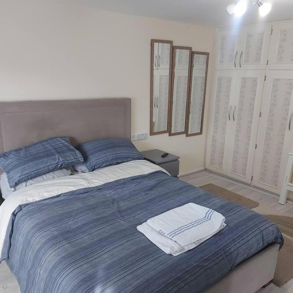 Lovely & Beautiful 2 Bed-Apartment In Borehamwood Kültér fotó