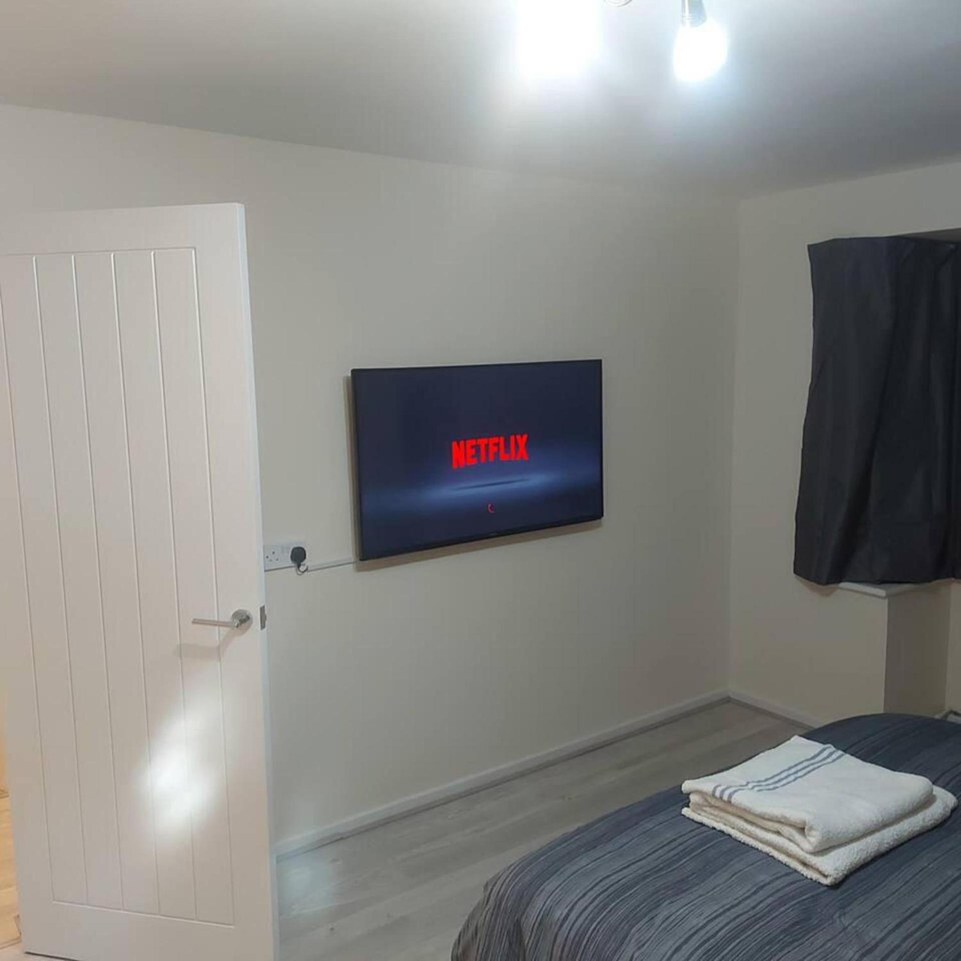Lovely & Beautiful 2 Bed-Apartment In Borehamwood Kültér fotó
